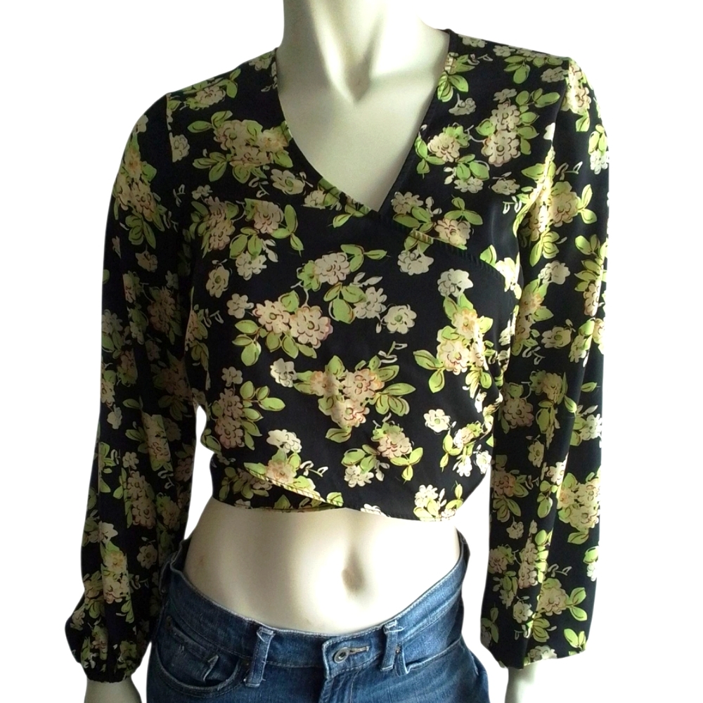 Floral Black and Green Women's Crop Top NWOT